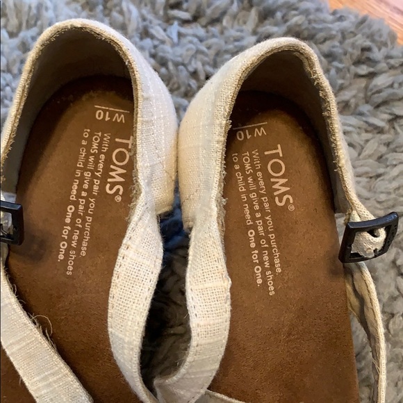 Tom’s Wedges - Picture 2 of 4